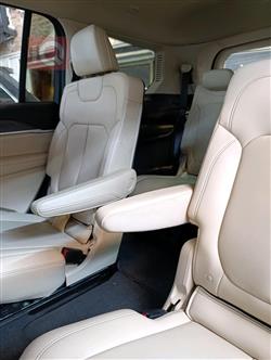 Jeep Grand Cherokee L